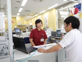 アクセア市ヶ谷店仕事風景